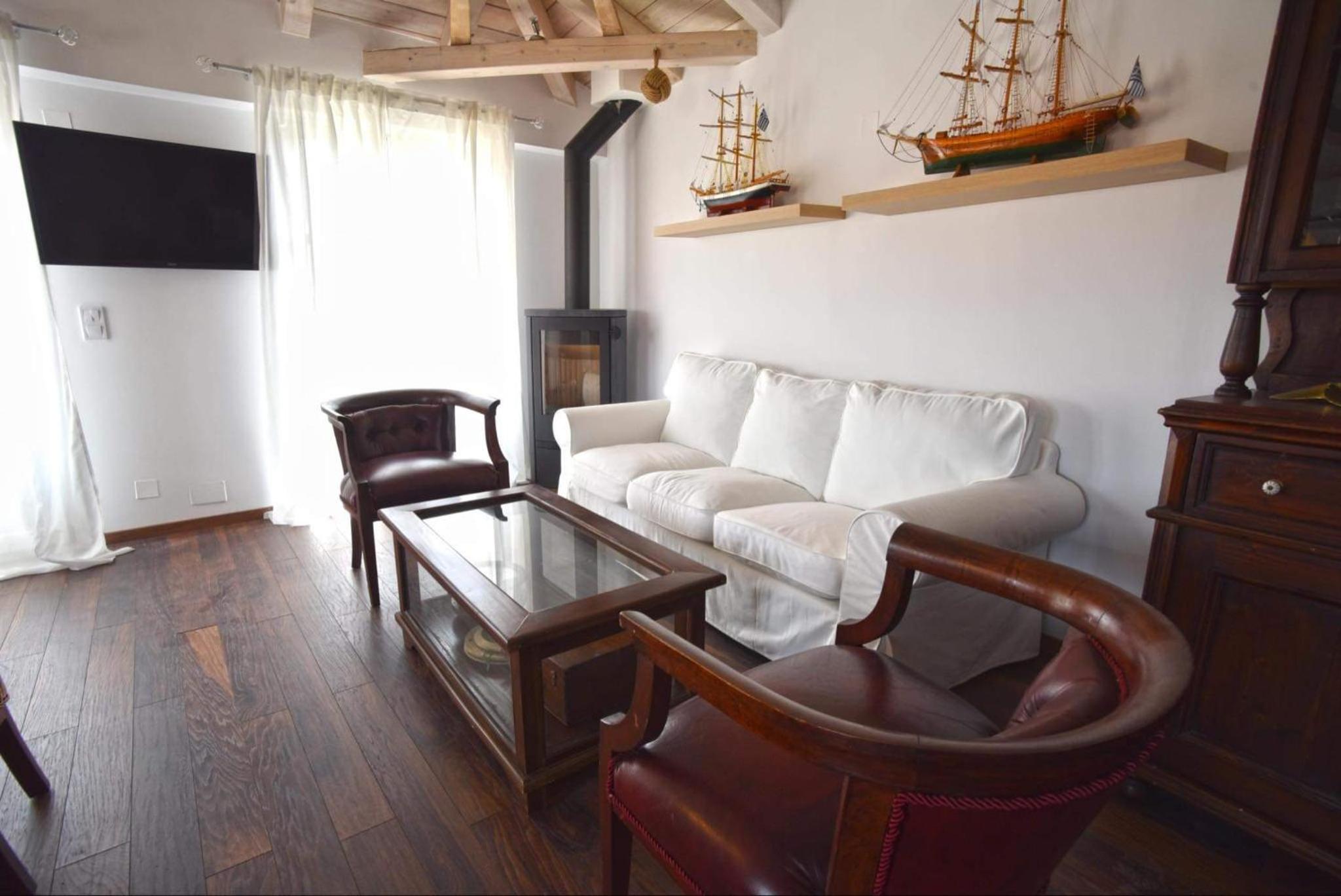 Zoe apartment