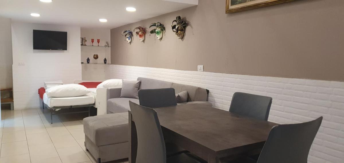 Olina Apartments