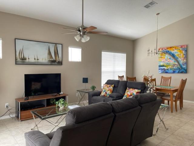 Tuscan Hills 4 Bedroom Pool Home w Game Room