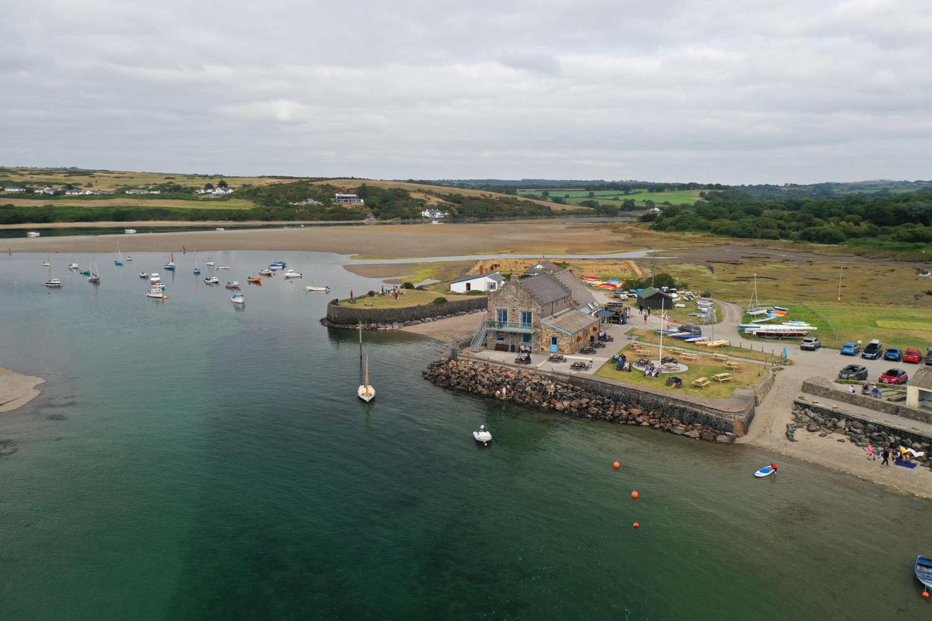 Major House- Luxury Pembrokeshire Coastal Getaway view 4