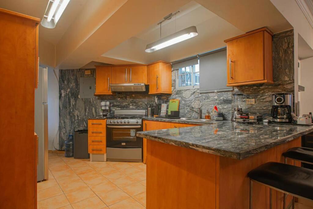 Escape 3BR Apartment Close to Downtown Mall in Bella Vista view 4