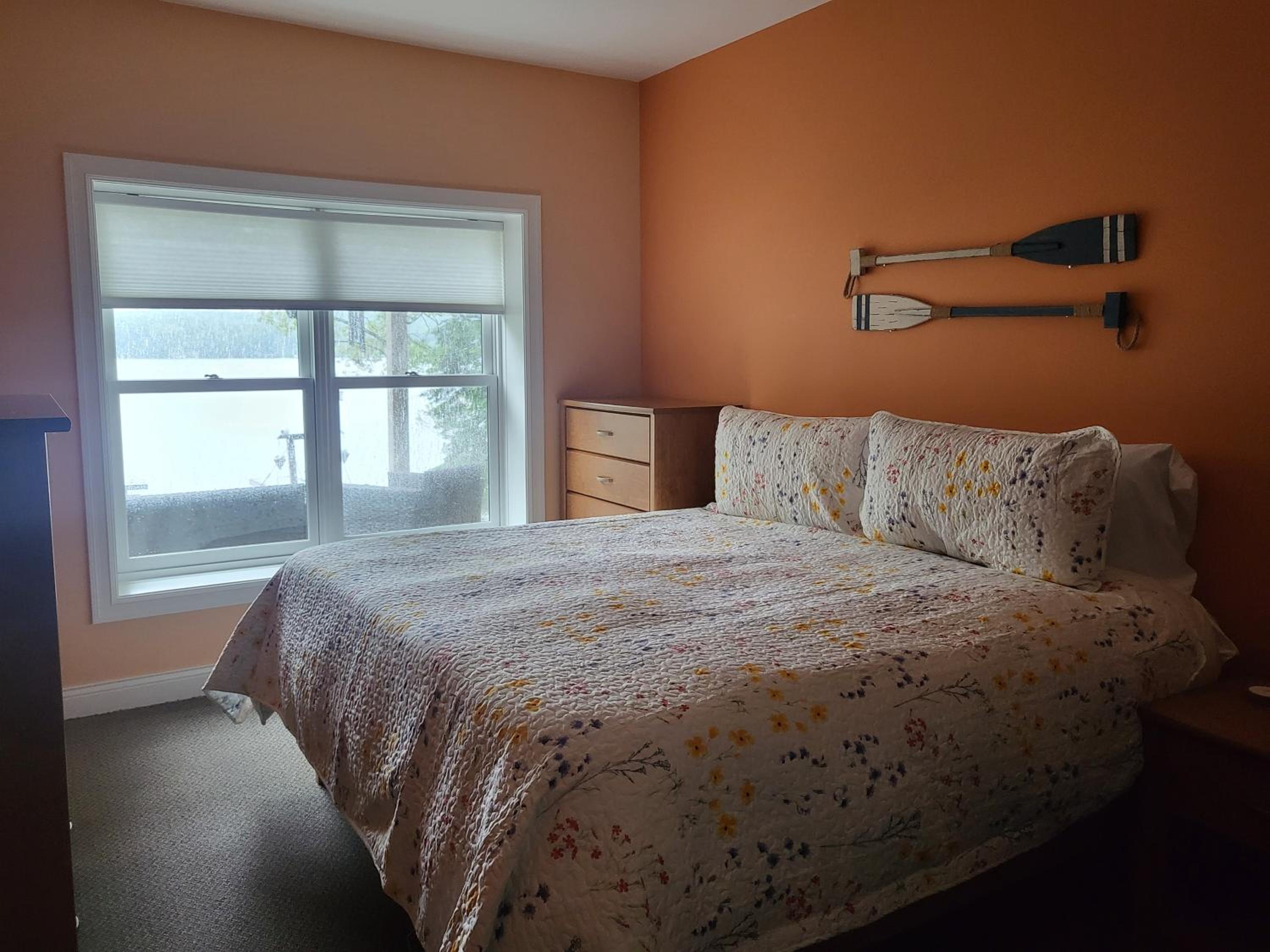 Crescent Lakehouse - Surf, Ski and Serenity