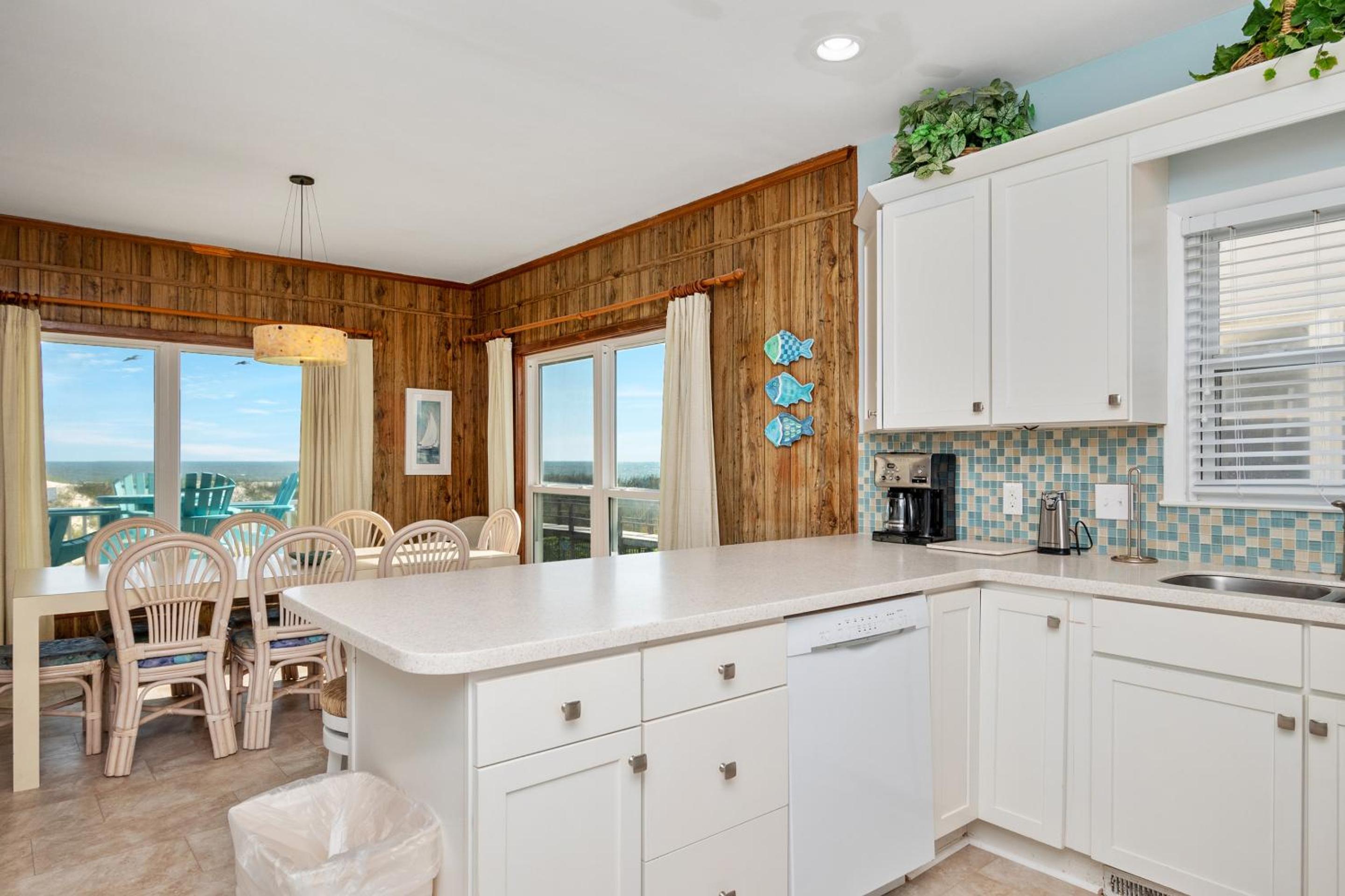 Beach Walkers by Oak Island Accommodations view 2