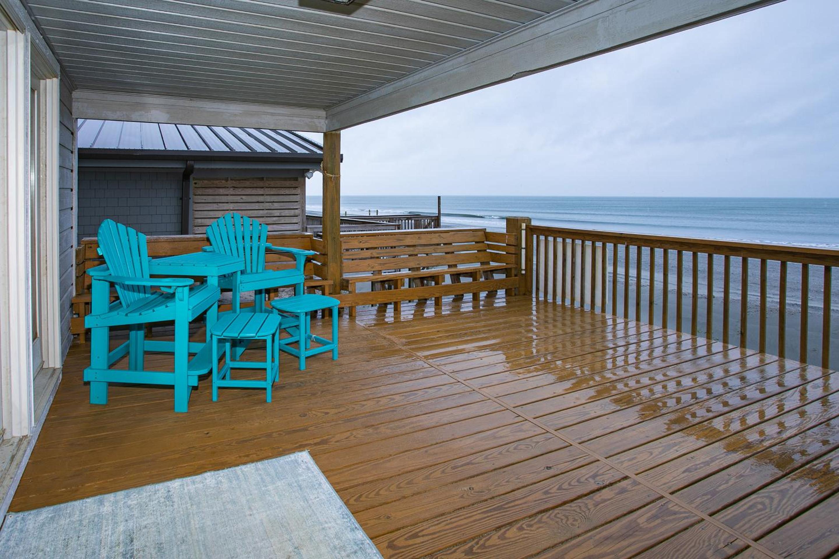 Out Of Office by Oak Island Accommodations view 5