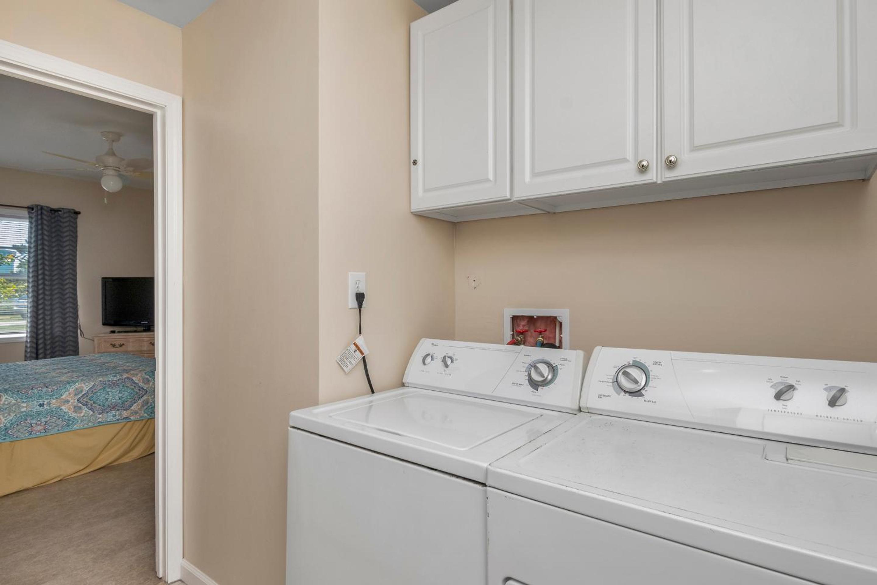 Papas Place by Oak Island Accommodations view 4