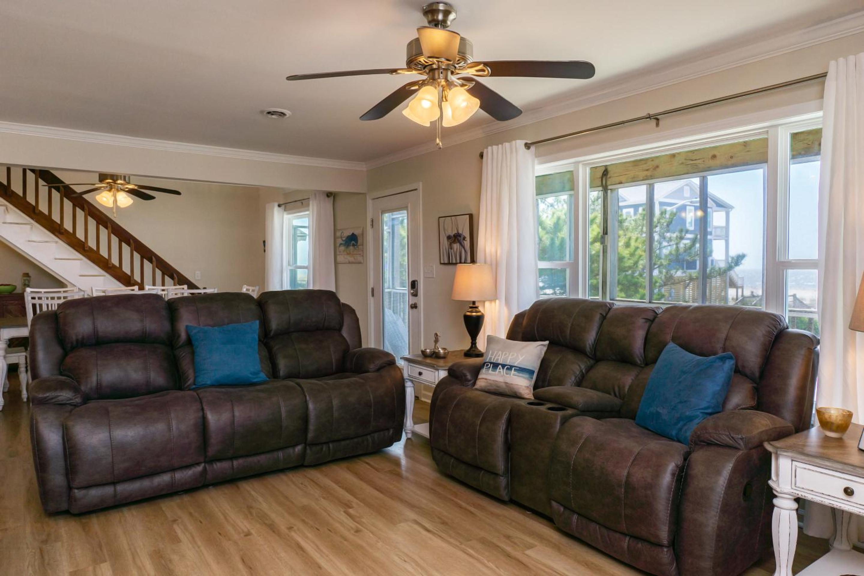 A Beach Music Paradise Too by Oak Island Accommodations view 4