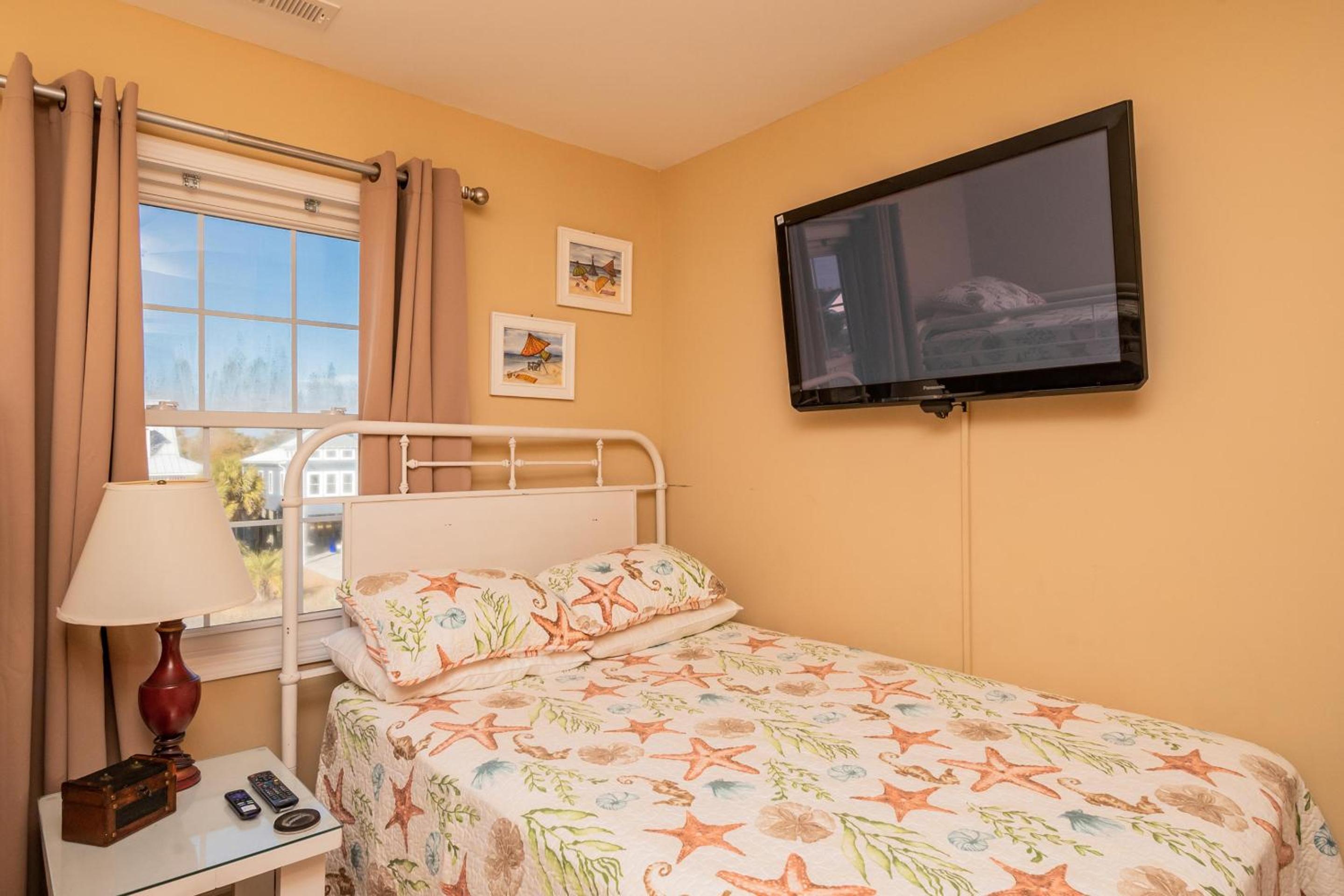 A Beach Music Paradise Too by Oak Island Accommodations view 5