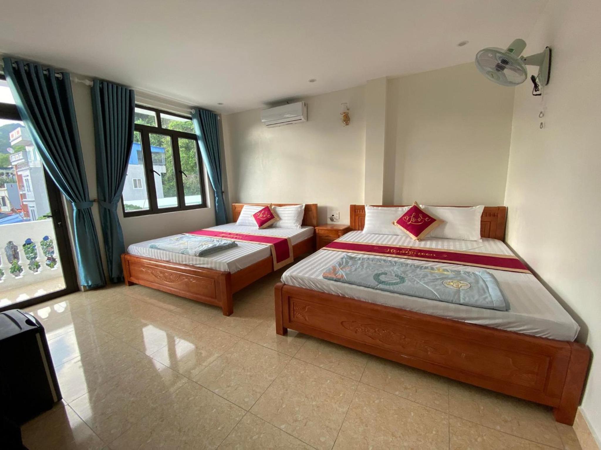 HT Homestay CAT BA view 5