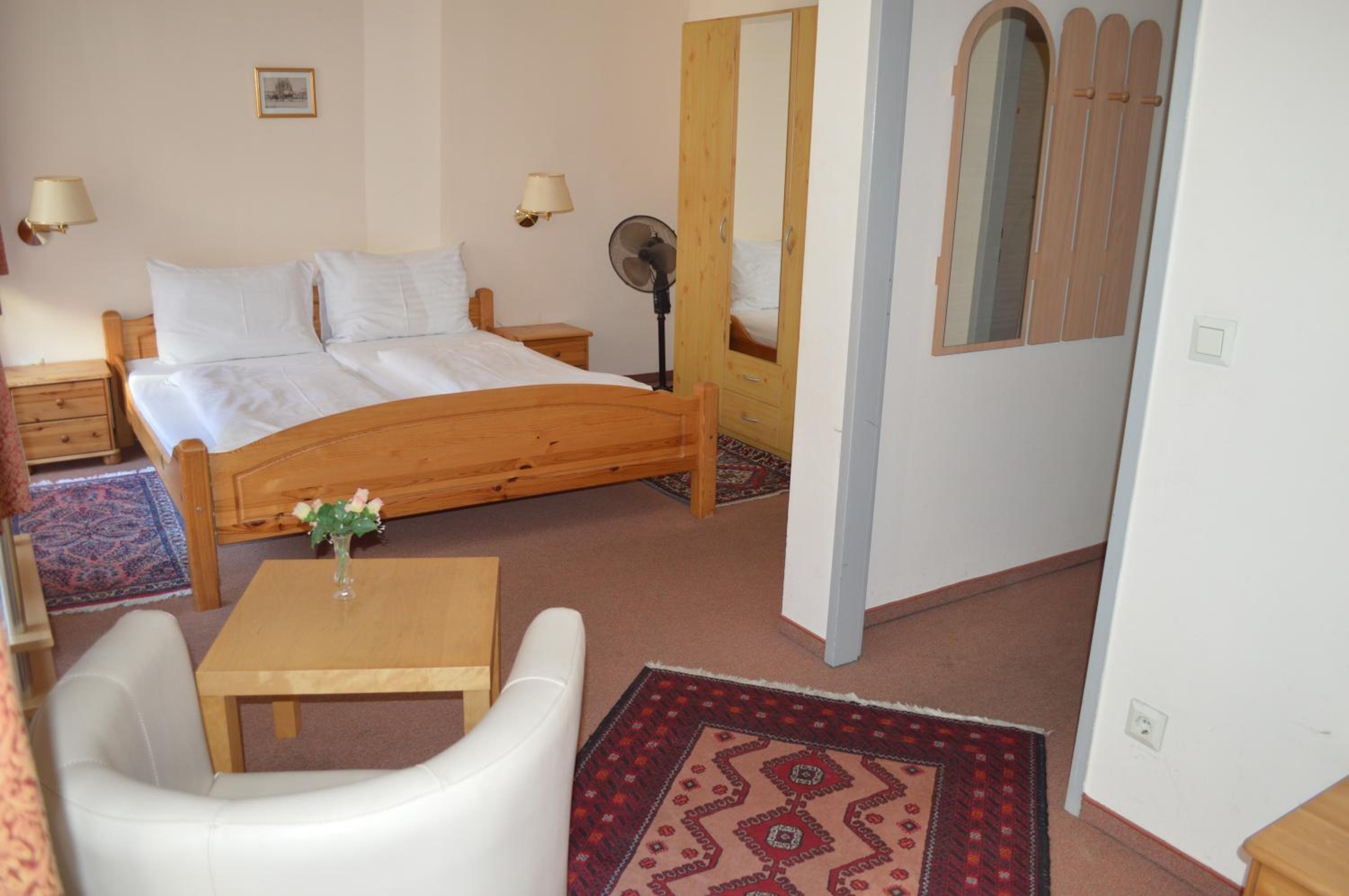 Hotel Pension Walzerstadt