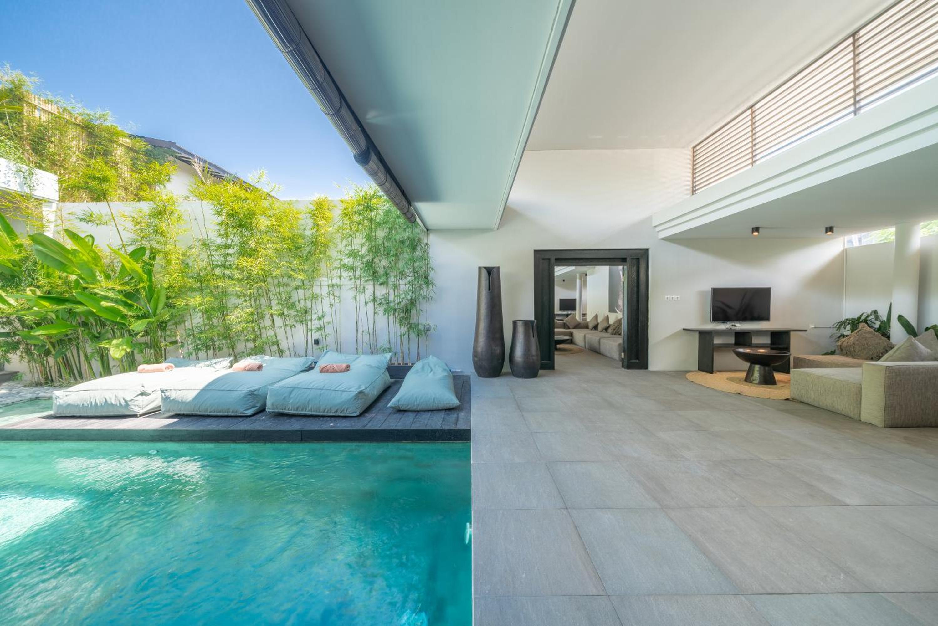 Villa Wiraja 1 - Modern 4 bdr villa in Berawa view 3