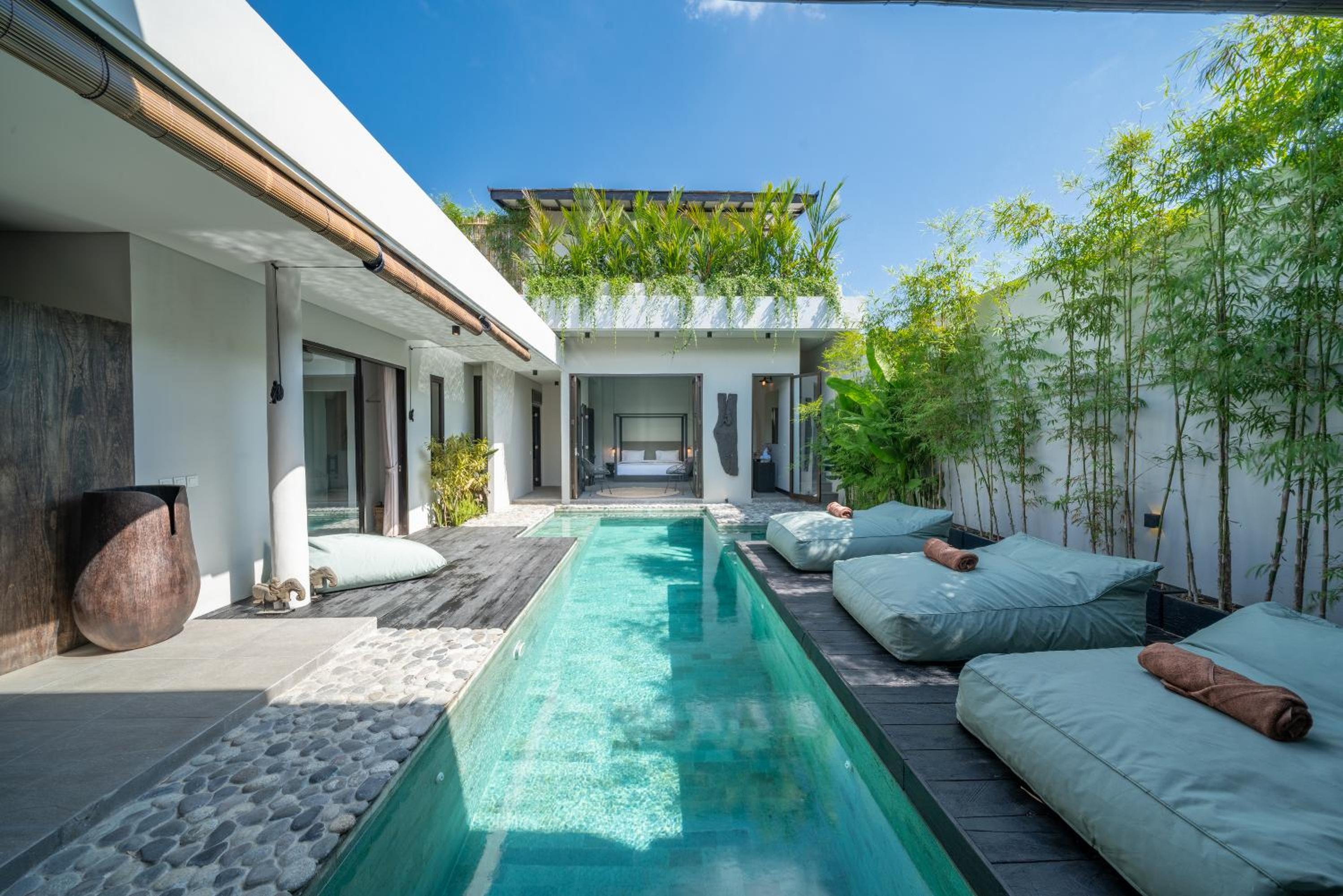 Villa Wiraja 1 - Modern 4 bdr villa in Berawa view 5