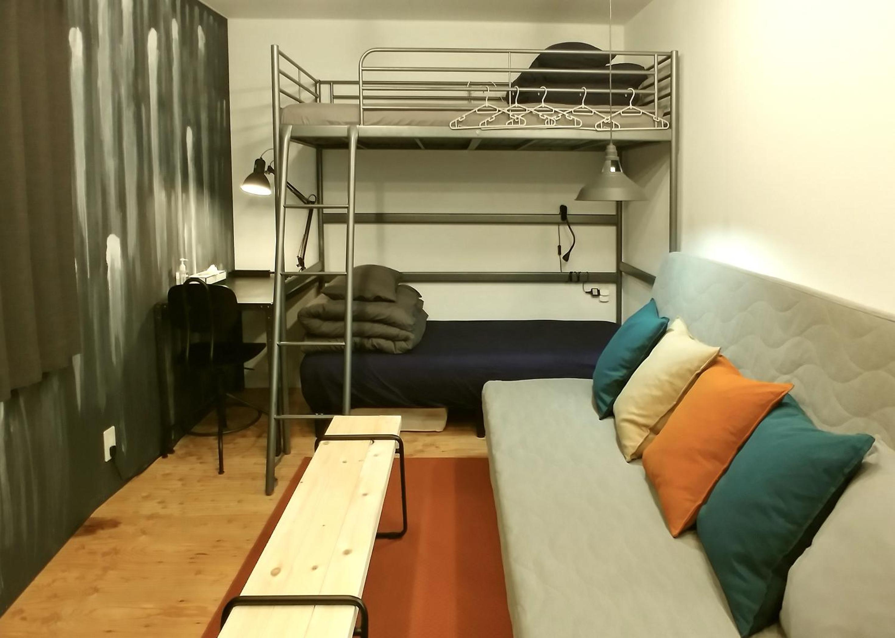 BENCH GuestHouse