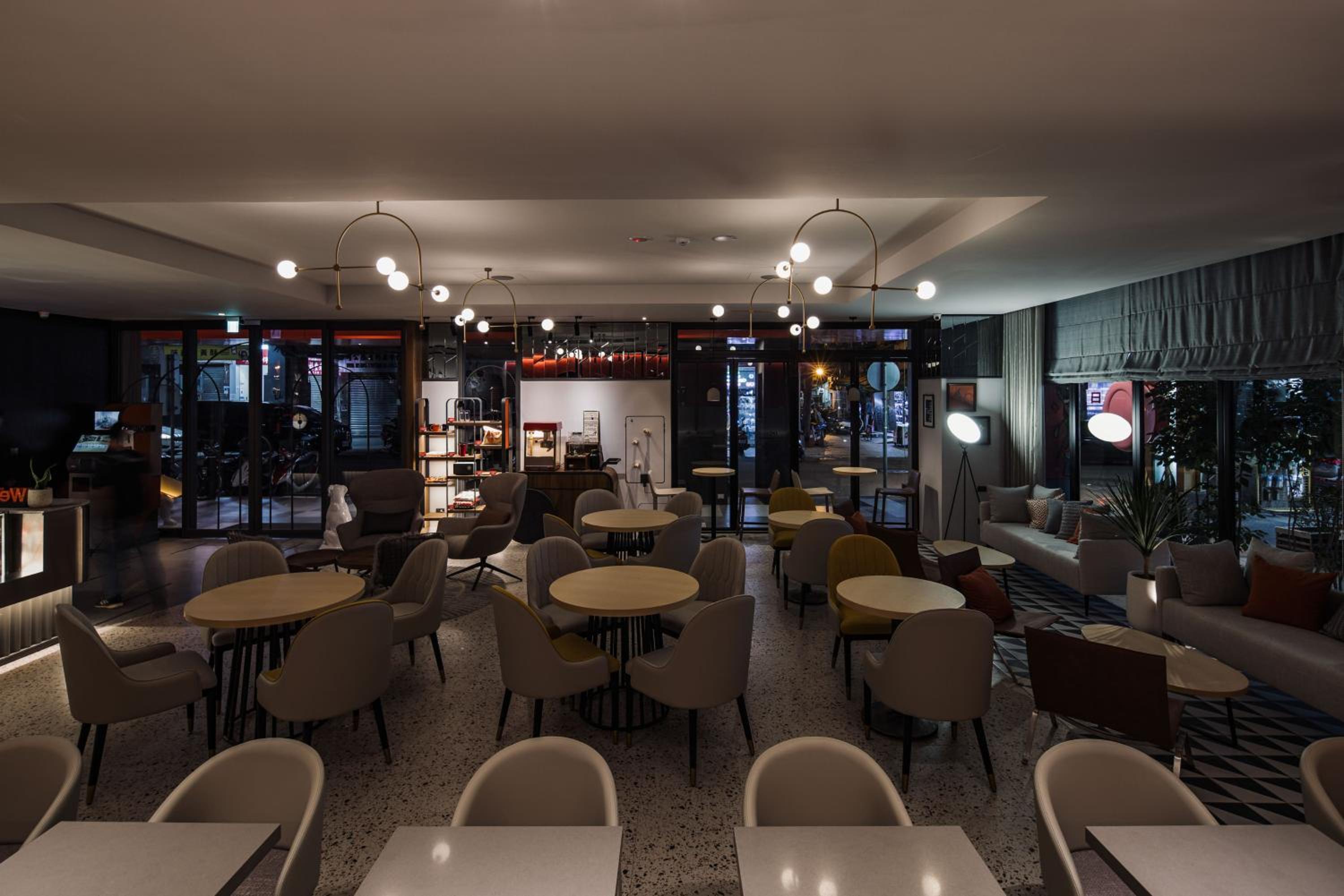 Taichung Vacations - OLAH Poshtel - Taichung Station - Property Image 9