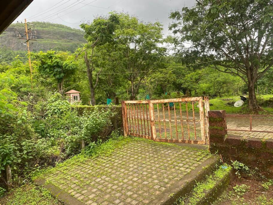 Cheerful 2BHK AC mountain view villa in Tamhini Ghat Nr Kolad Rafting view 3