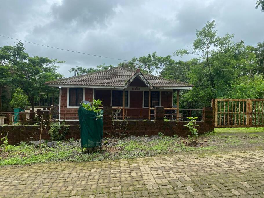 Cheerful 2BHK AC mountain view villa in Tamhini Ghat Nr Kolad Rafting view 5