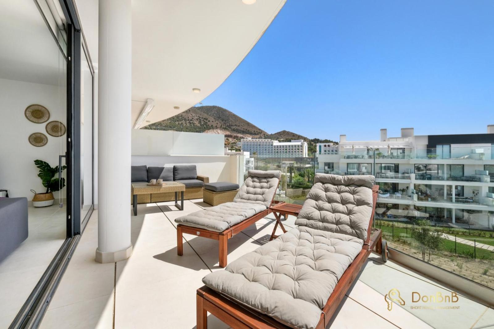 Beautiful apartment with views in Fuengirola Higueron West