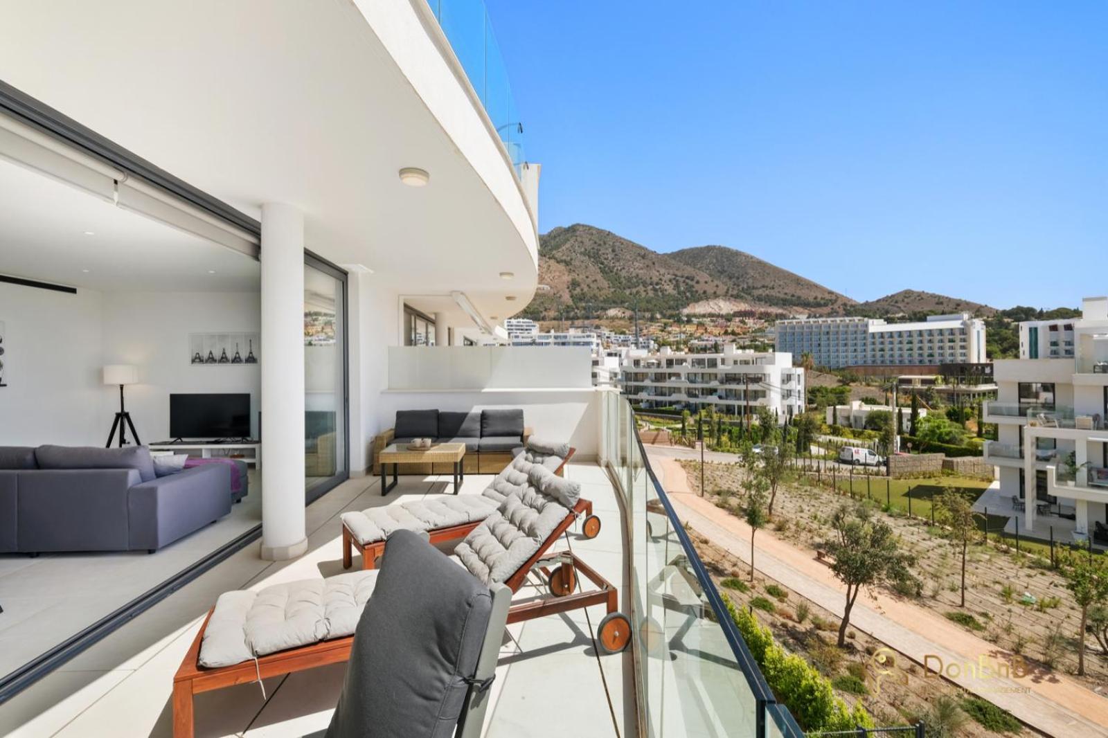 Beautiful apartment with views in Fuengirola Higueron West