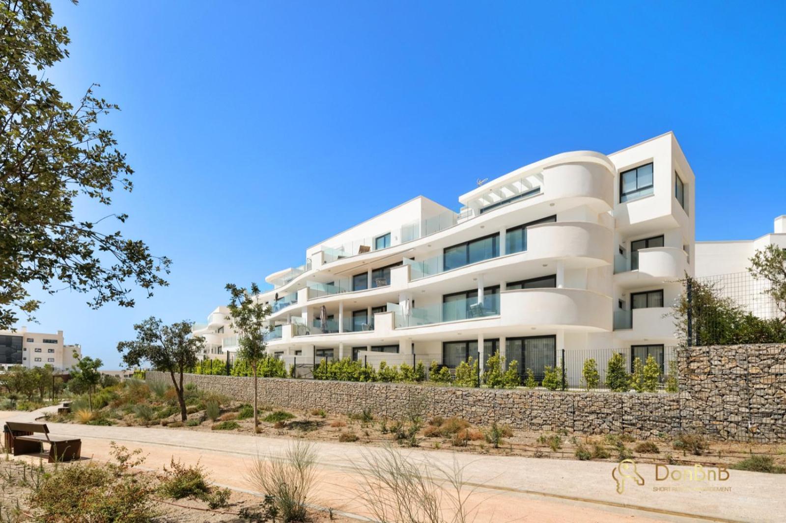 Beautiful apartment with views in Fuengirola Higueron West