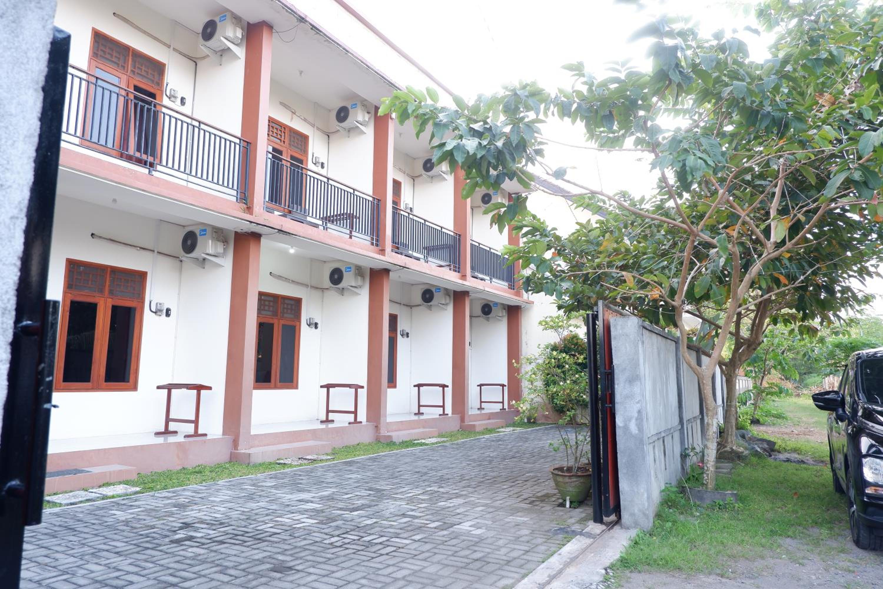 Reddoorz at Bale Eja Syariah Senggigi
