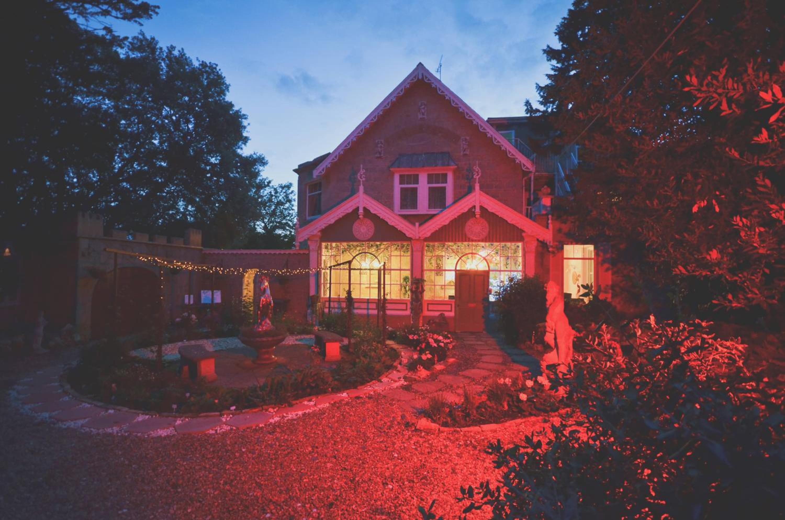 Enchanted Manor — photo 39