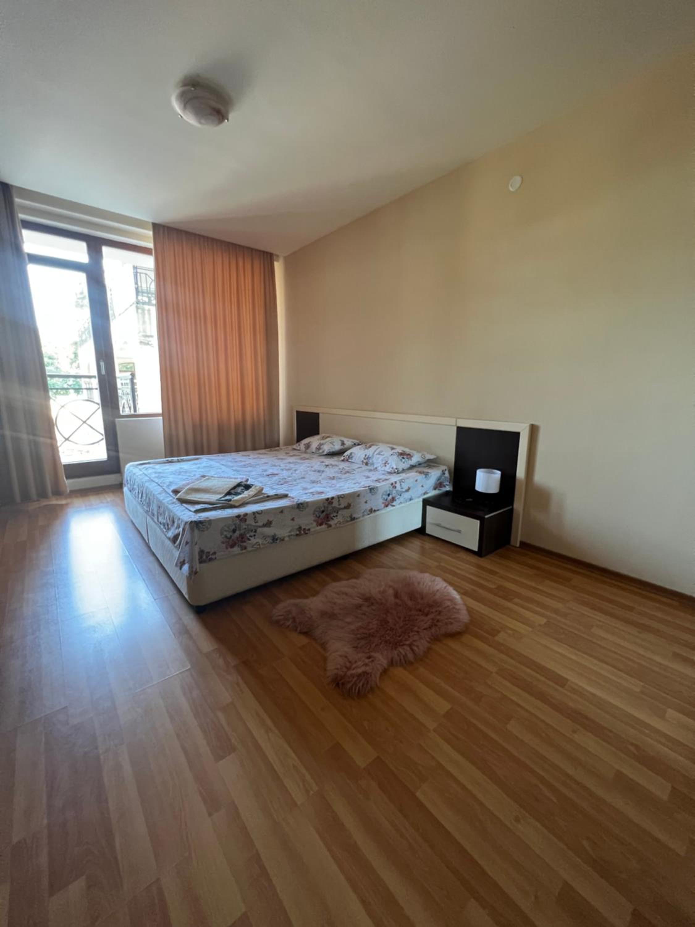 Two bedroom apartment 5 minutes from the beach