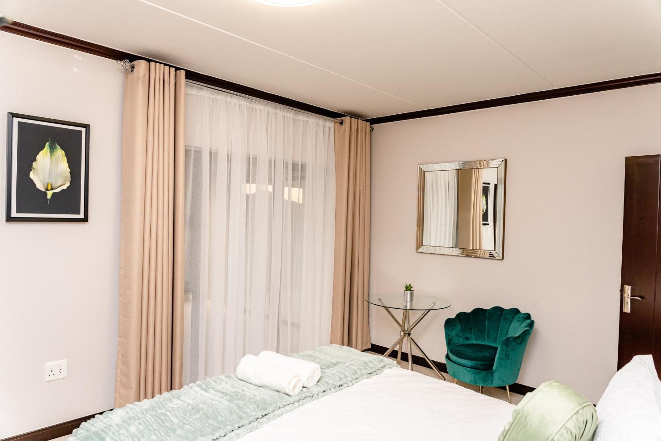Moonpopson Luxury Apartments, Fourways, Sandton view 4