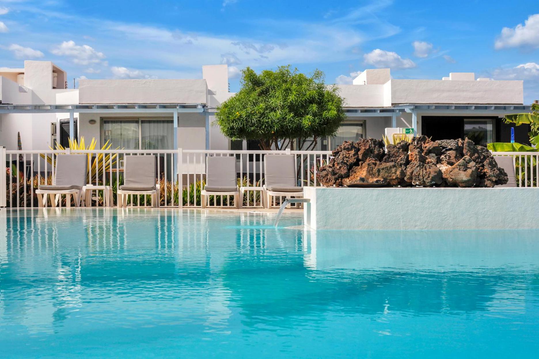 Apartamentos LIVVO Mar Azul - Adults Only view 3