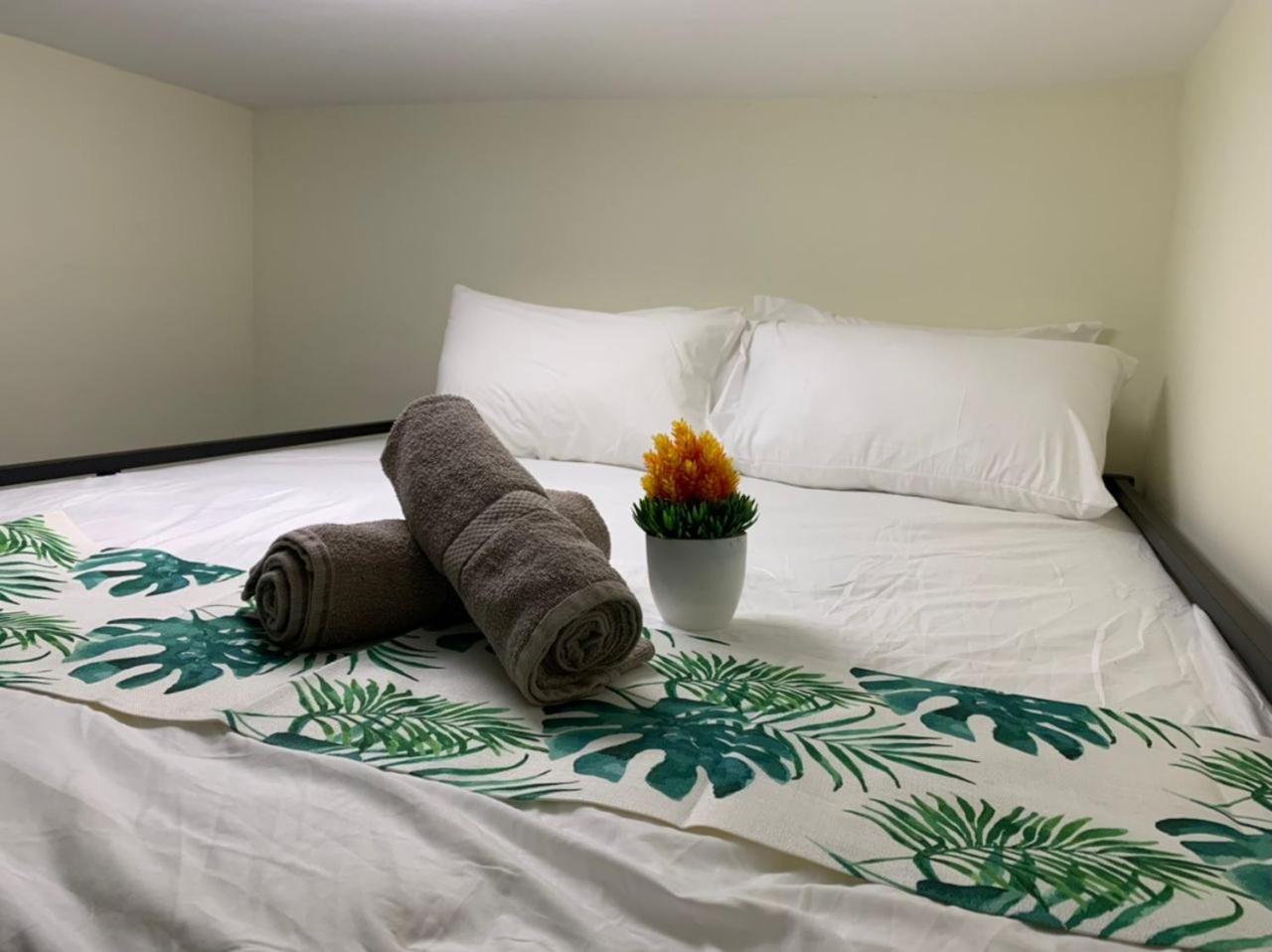 Tebrau City Residence,Warm Suite by Antlerzone