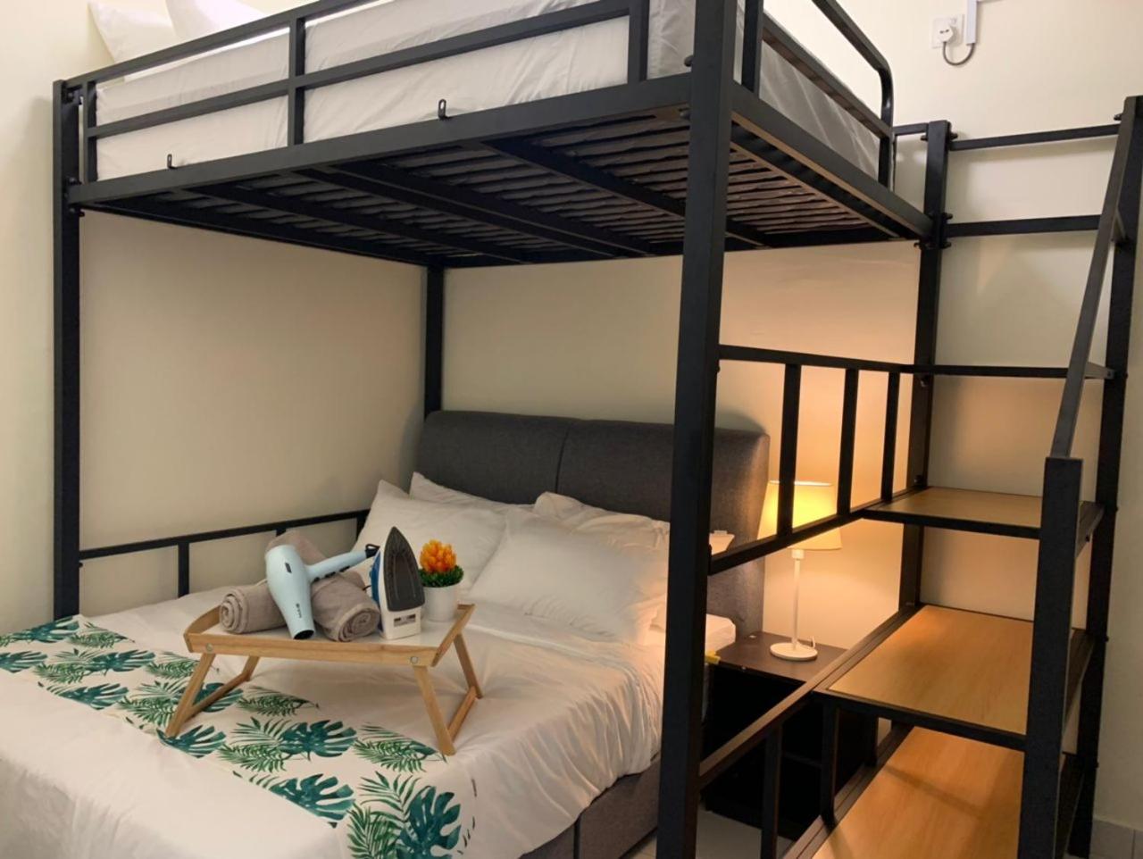 Tebrau City Residence,Warm Suite by Antlerzone