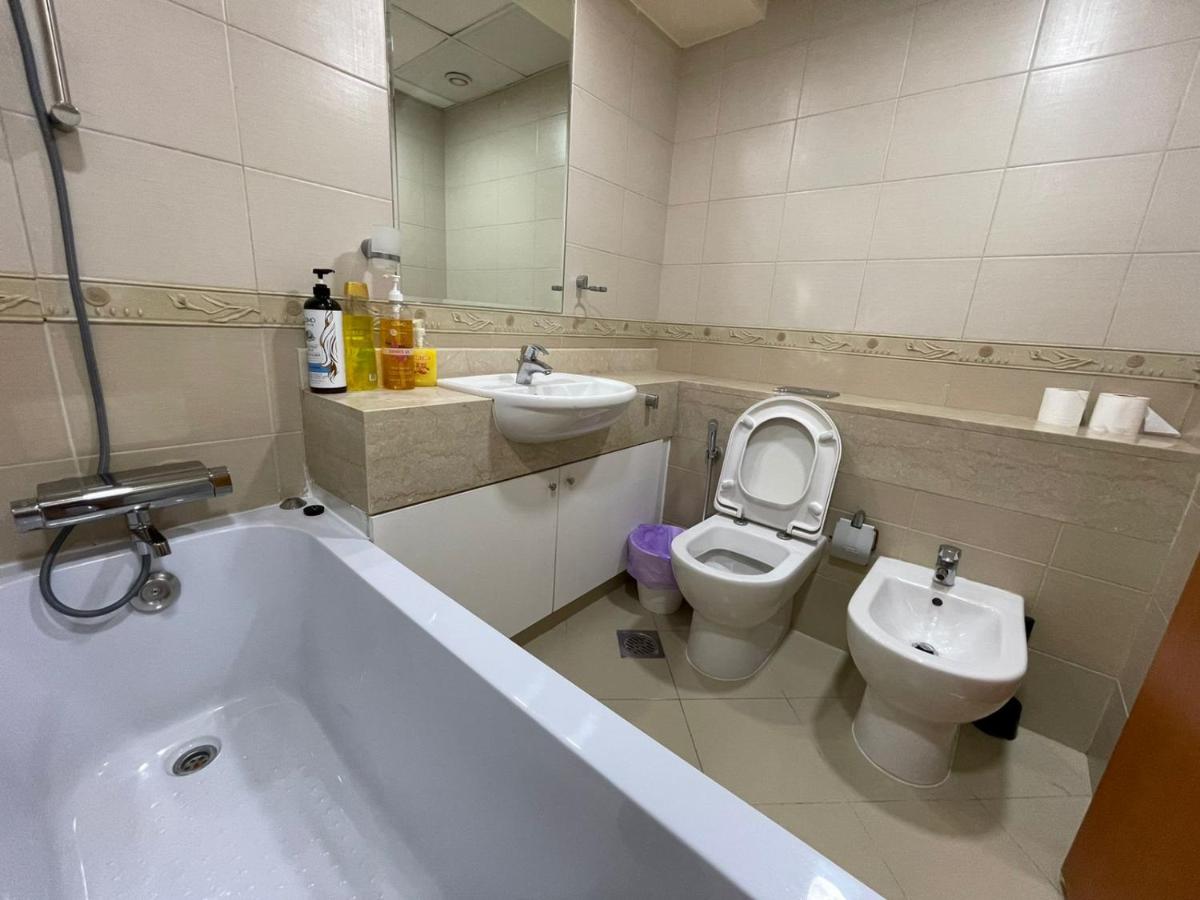 [METRO] Premium Location Lovely 2 Bedroom In JLT