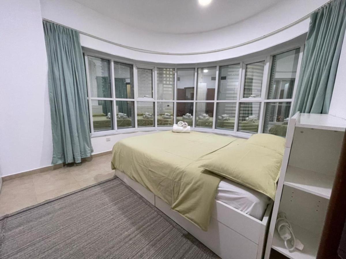 Near Metro - Lovely Modern 1 Bedroom in JLT