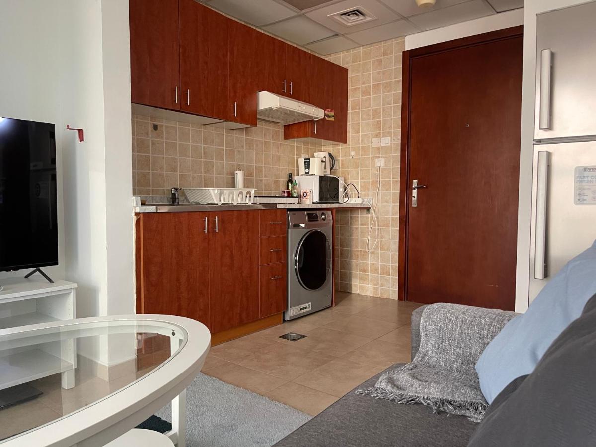 Near Metro - Lovely Modern 1 Bedroom in JLT