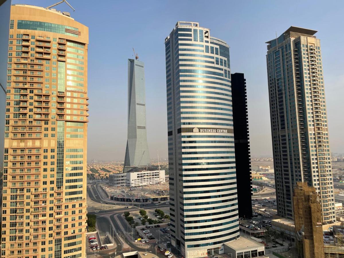 Near Metro - Lovely Modern 1 Bedroom in JLT