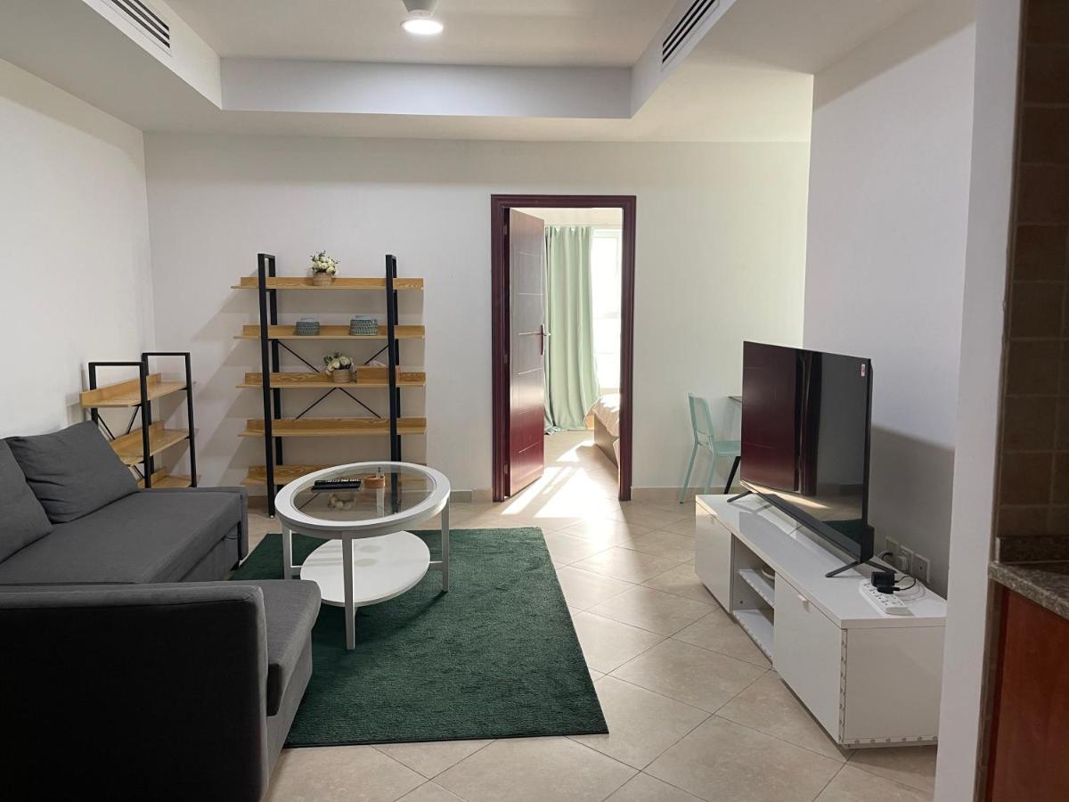 Hotel [Near Metro]Beautiful Modern 2 Bedroom Apt - Image 1