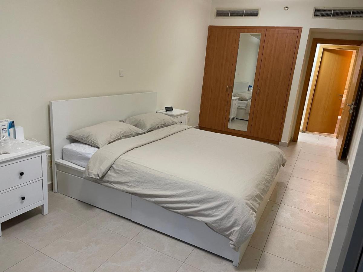 METRO Premium Location Spacious 2 Bedroom Apartment Right Next to the Metro