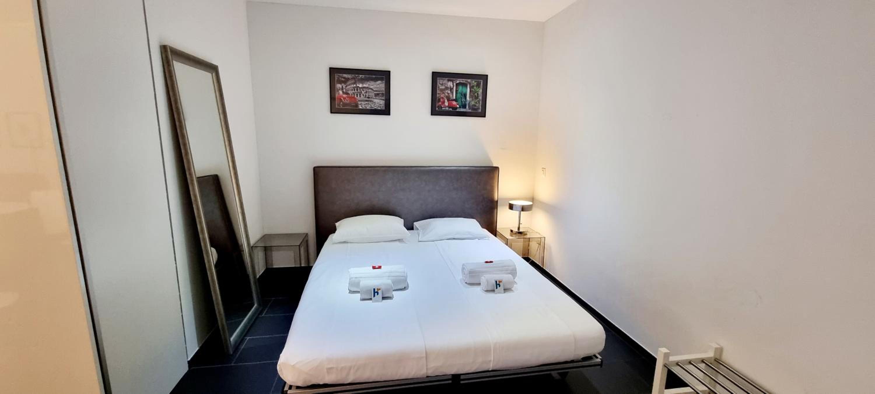 Bissone Apartment