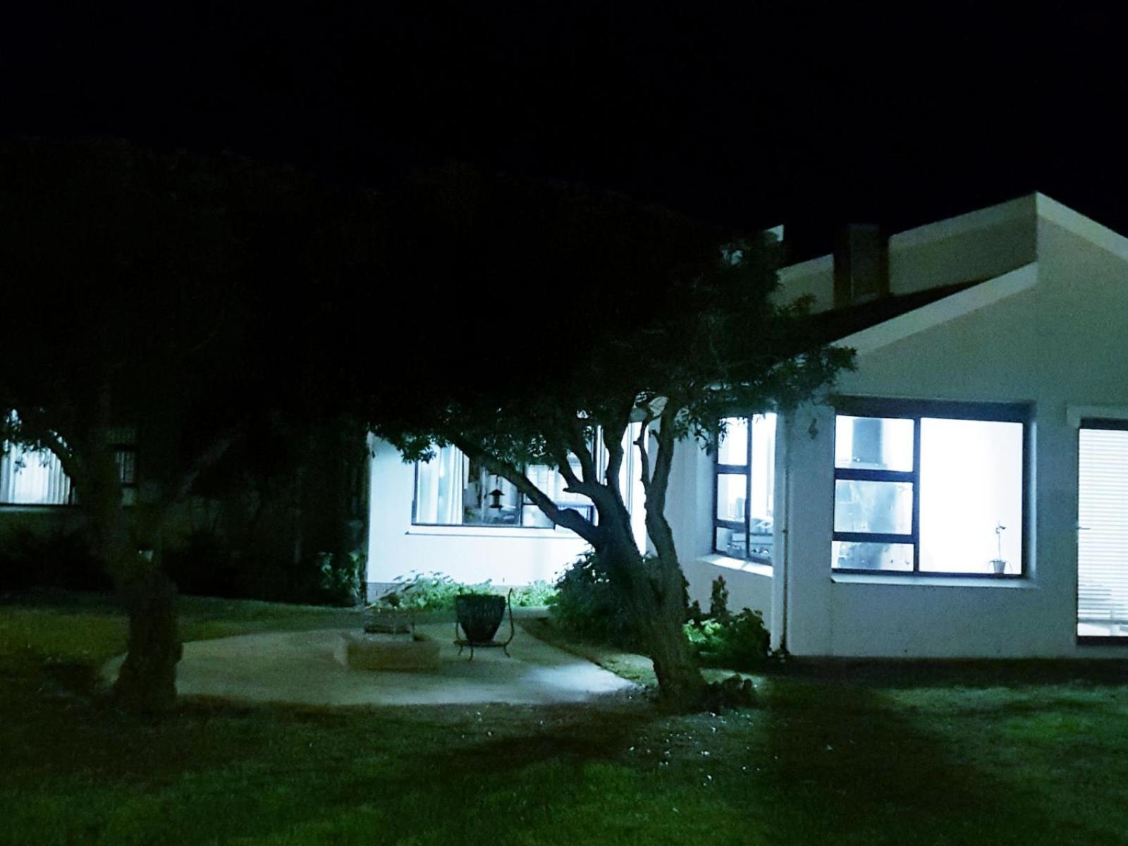 Photo 33