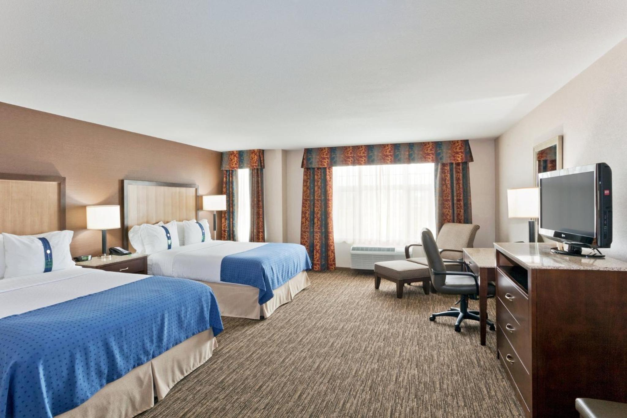 Surrey Vacations - Holiday Inn Hotel  Suites Surrey East - Cloverdale, an IHG Hotel - Property Image 18