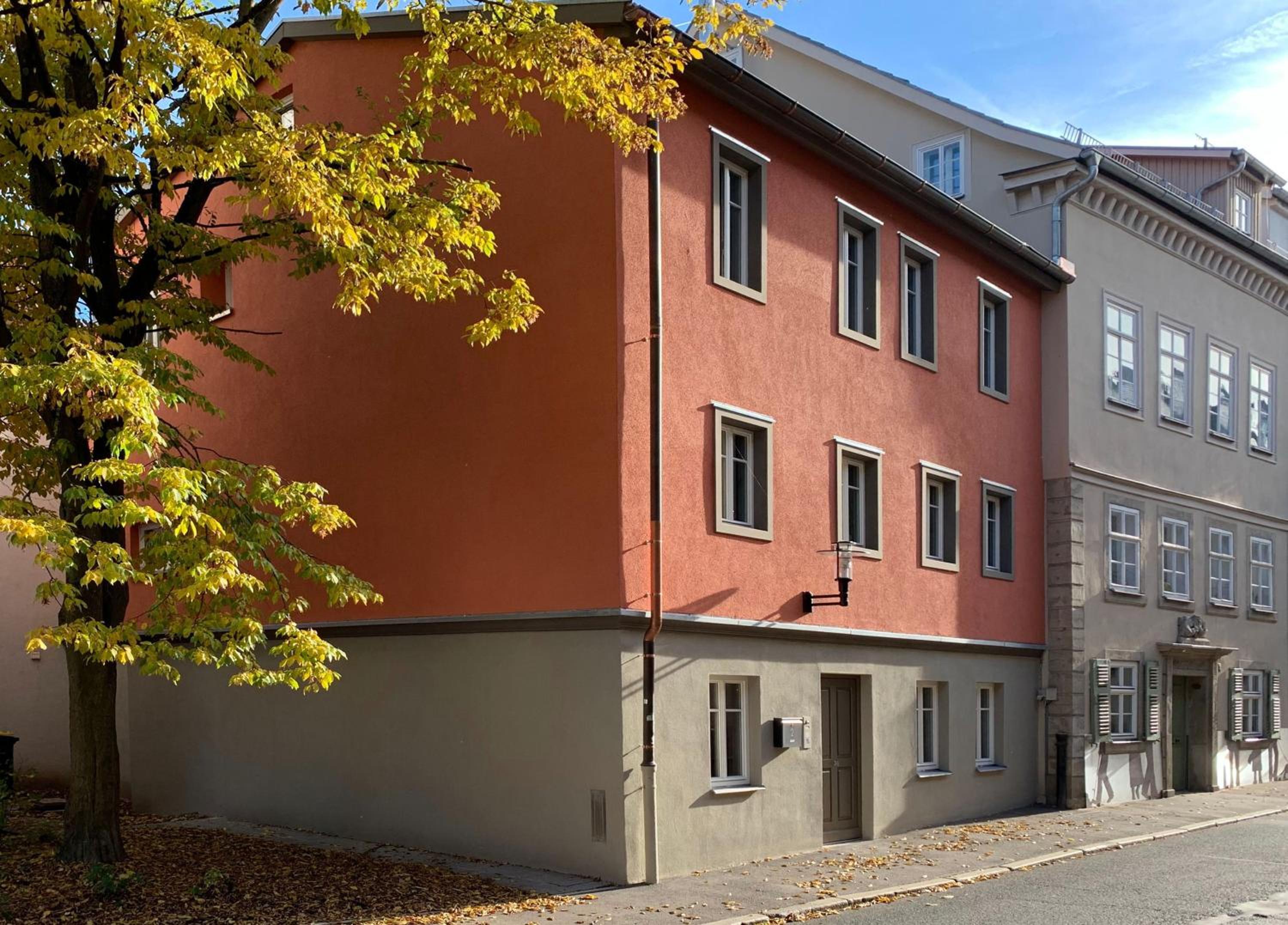 Hinterm Marstall 2