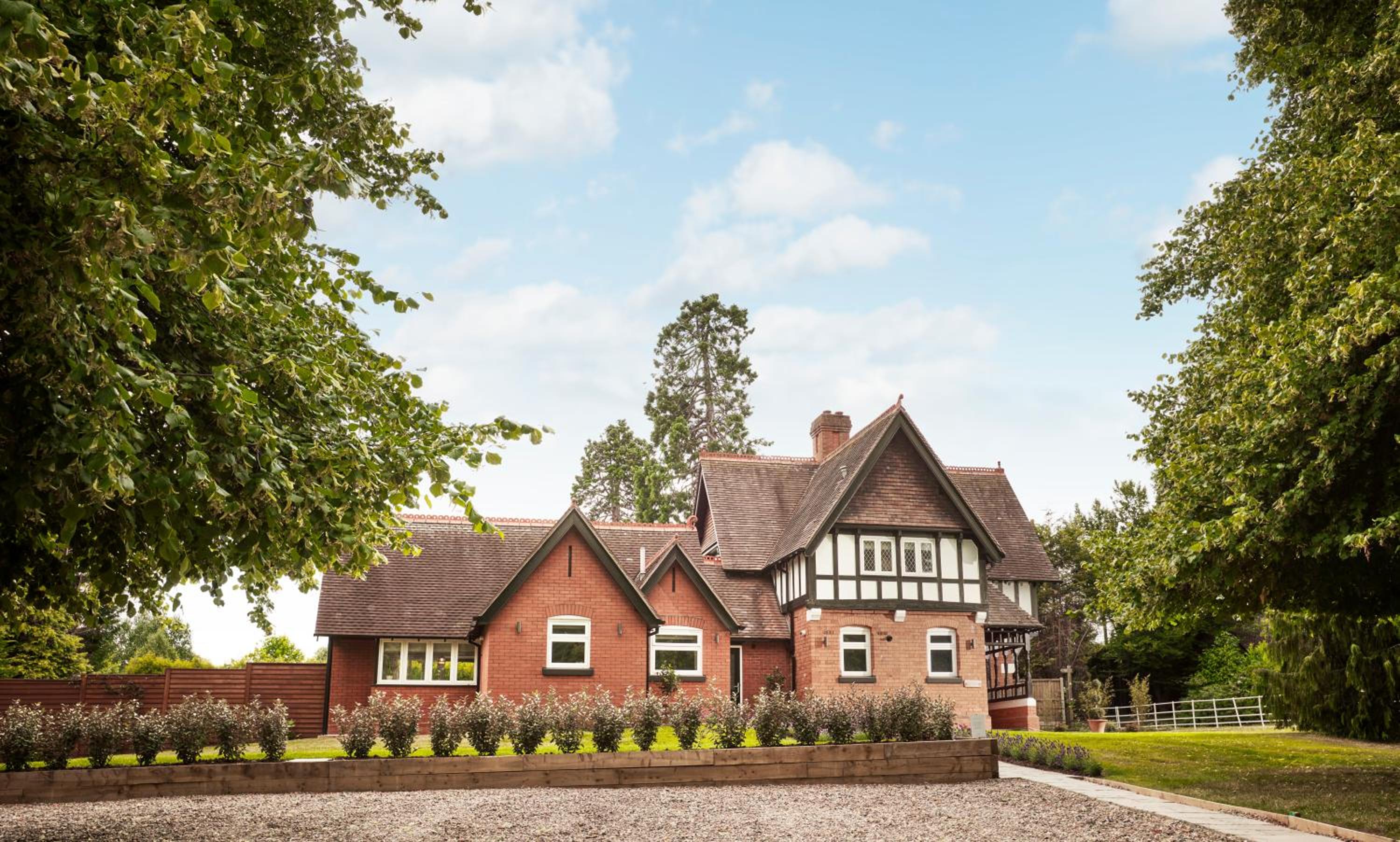 Brockencote Hall