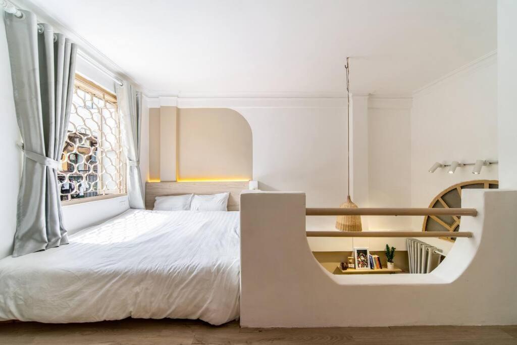 Holly HideAway-Cozy Nest -Balcony- City Center