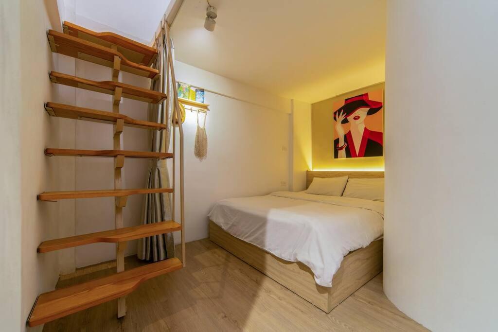 Holly HideAway-Cozy Nest -Balcony- City Center