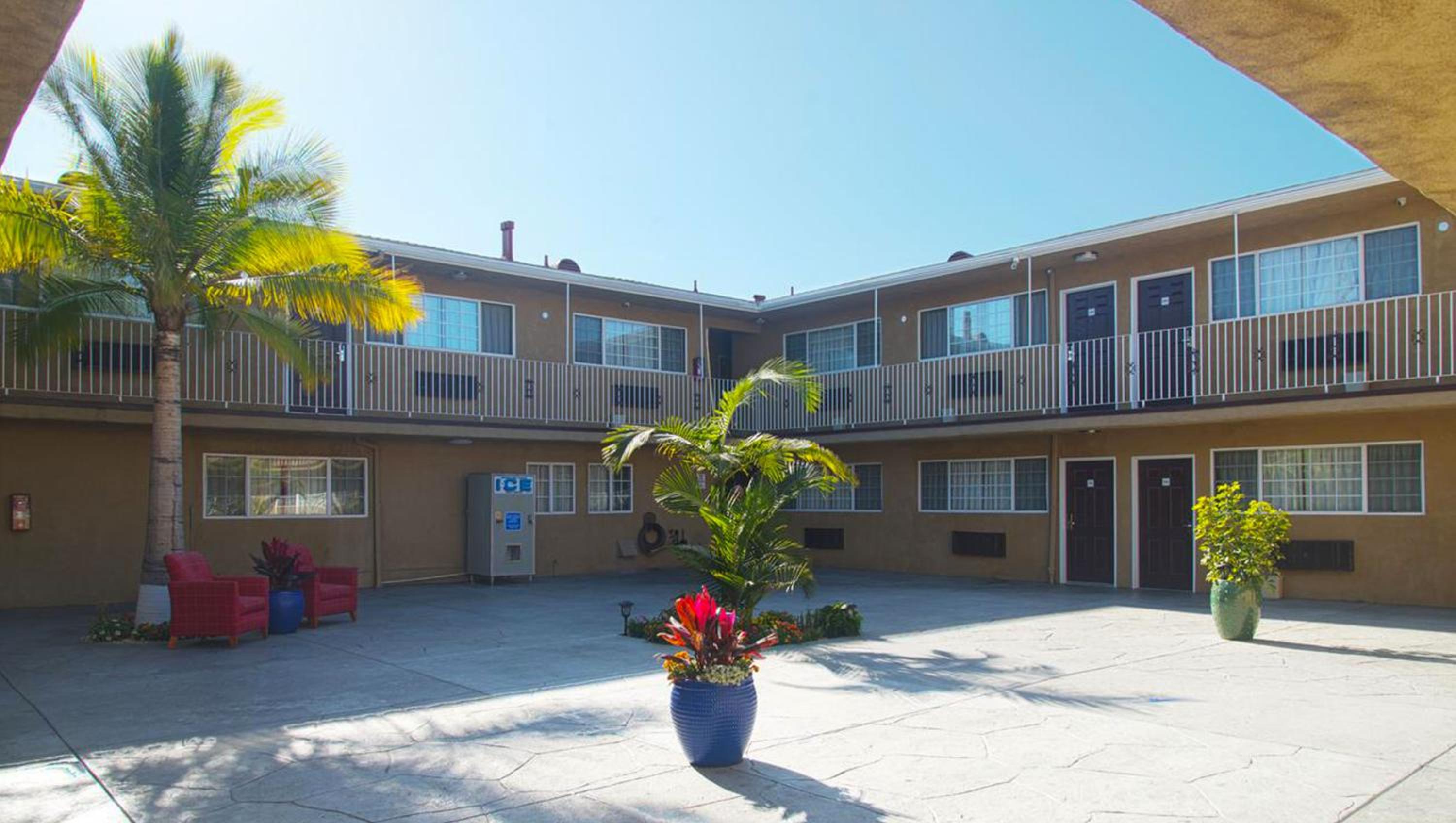 Kings Motel Inglewood 5