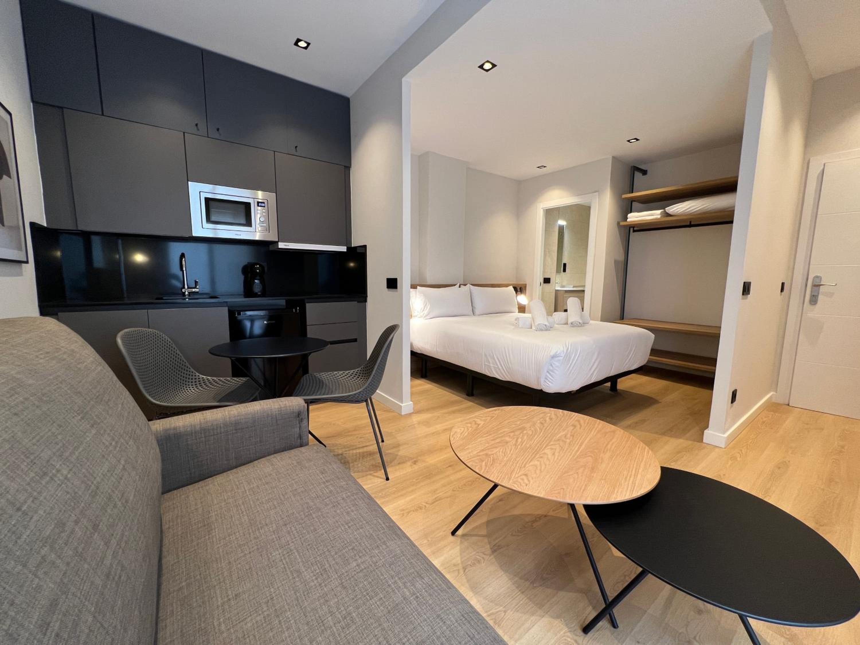 Apartamentos Laforja — Barcelona