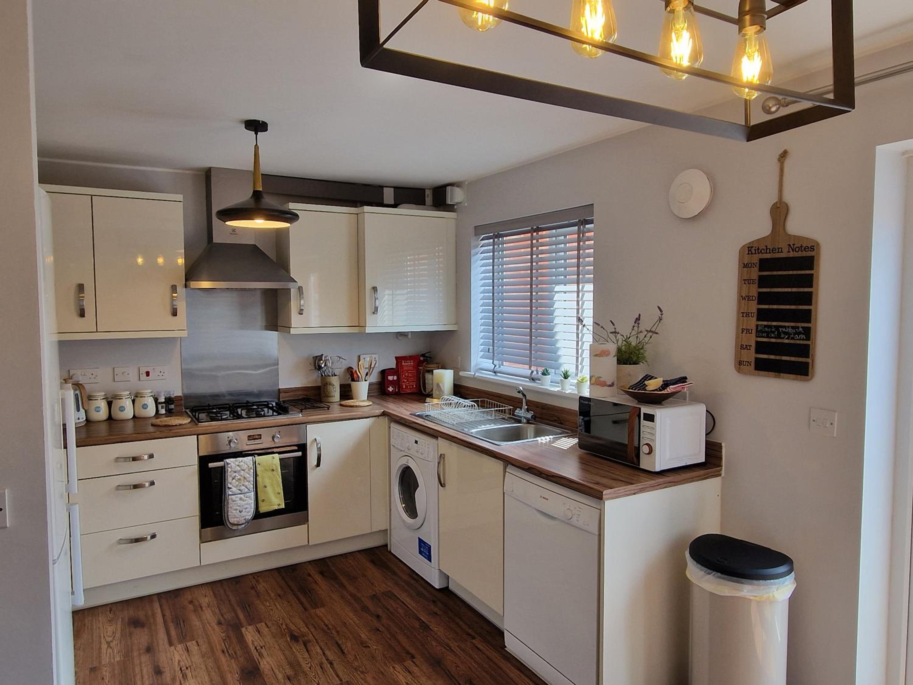 Norwich, Lavender House, 3 Bedroom House, Private Parking and Garden