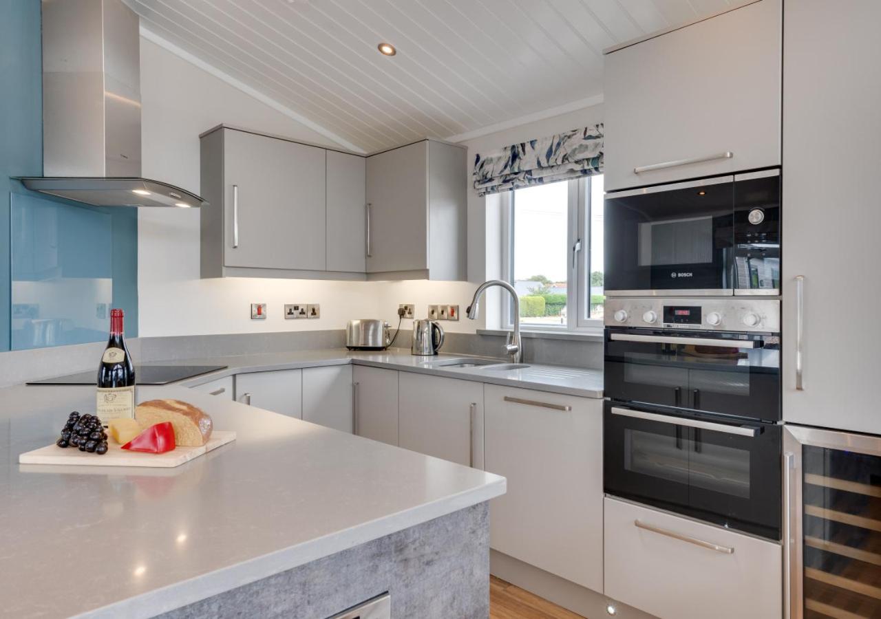 3 Bed in Burnham Market oc-2334 view 2