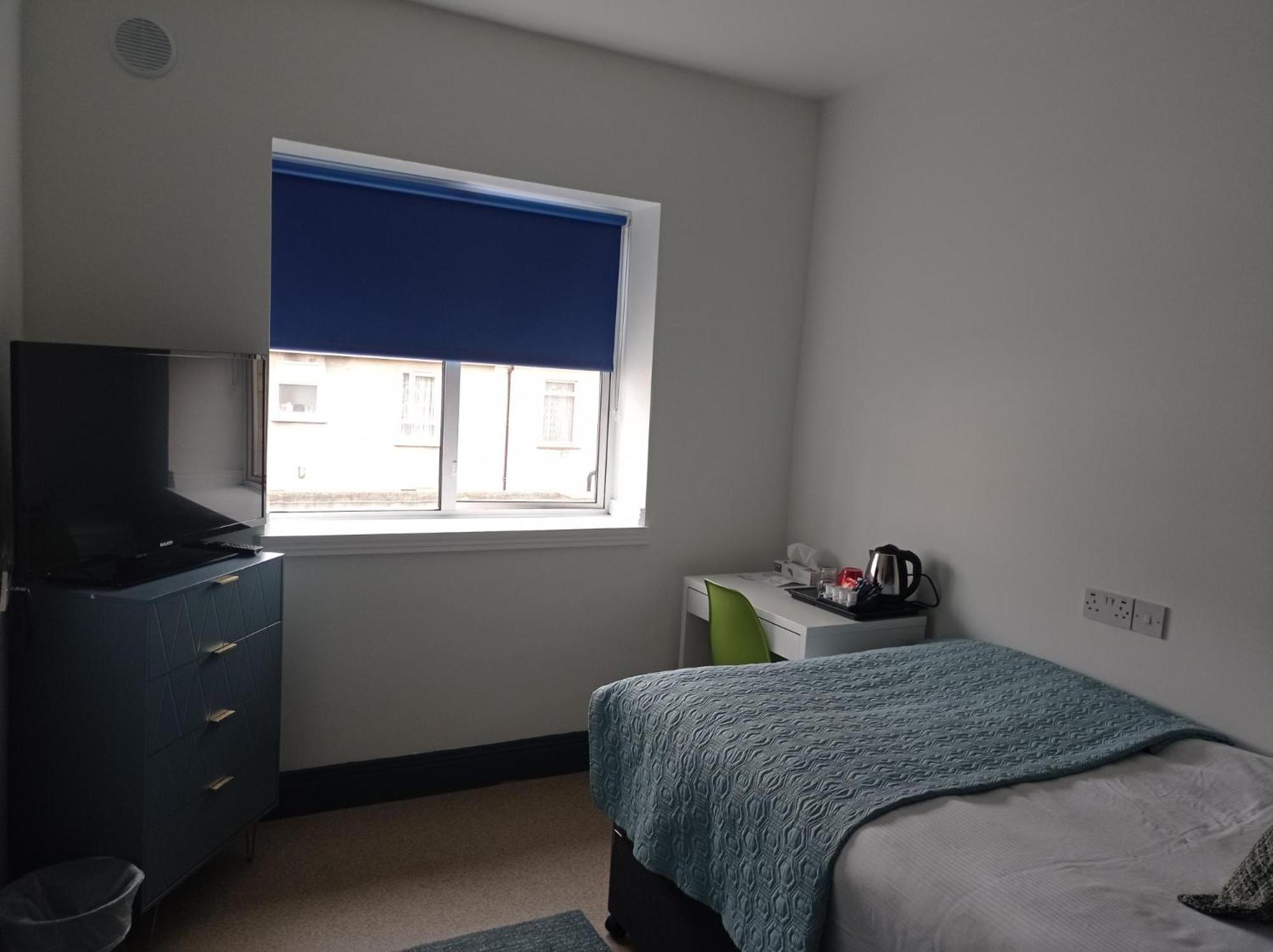 Tom Dick and Harriet's Accommodation