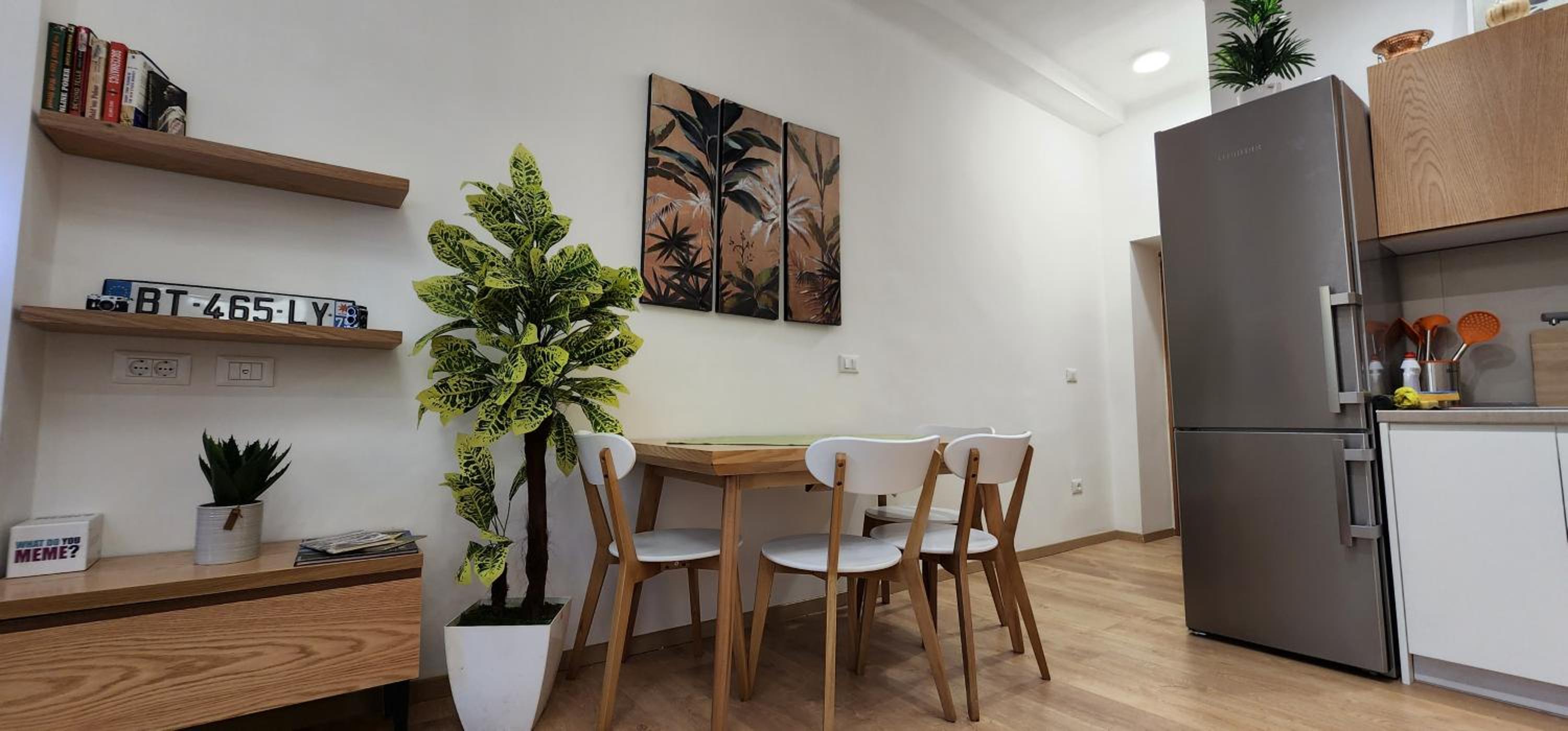 Like Home Apartment Shallvaret City Centre