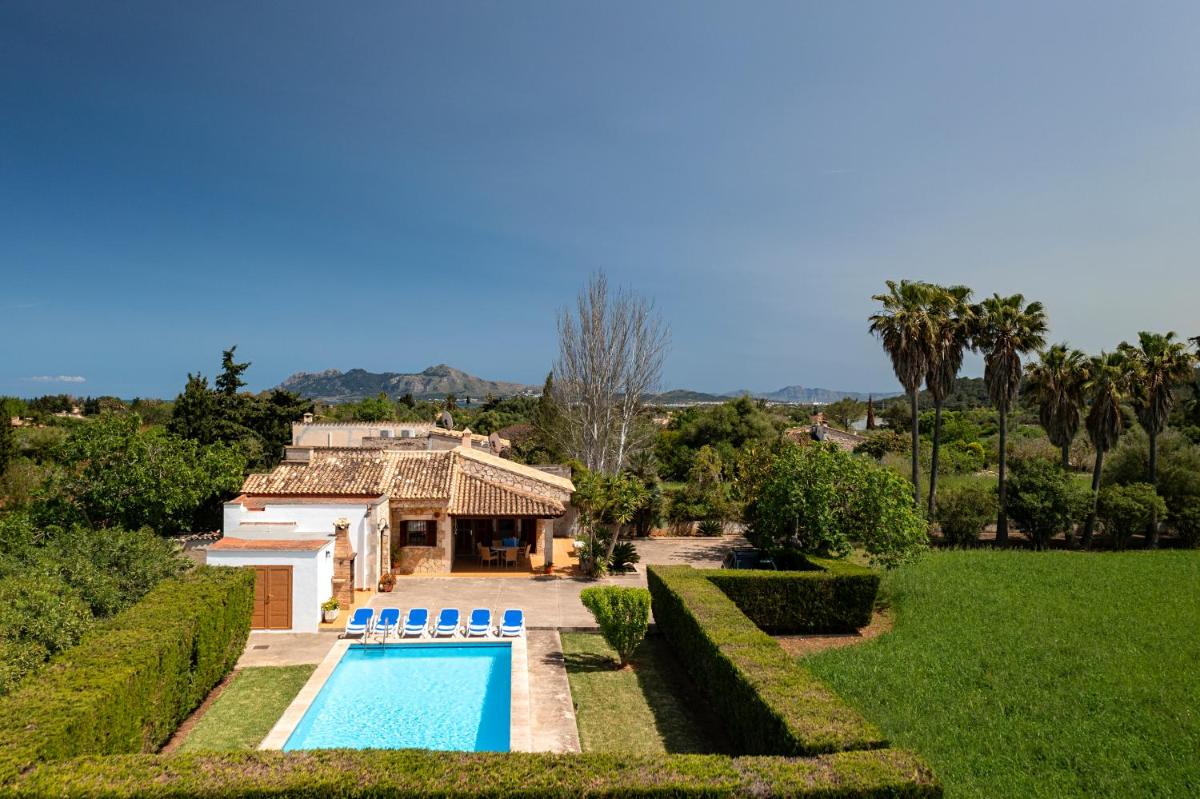 Villa Magraner Catalina view 2