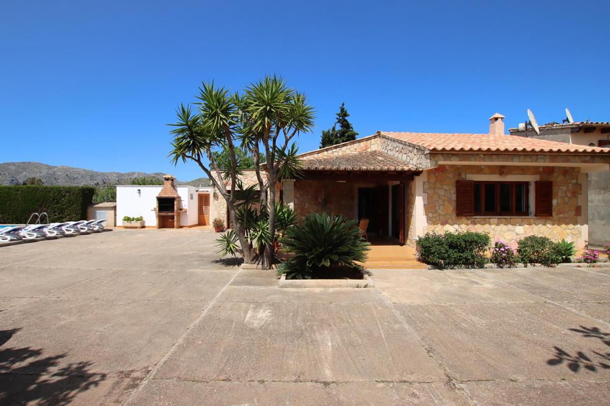 Villa Magraner Catalina view 3